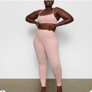 SKIMS Logo Pointelle Legging